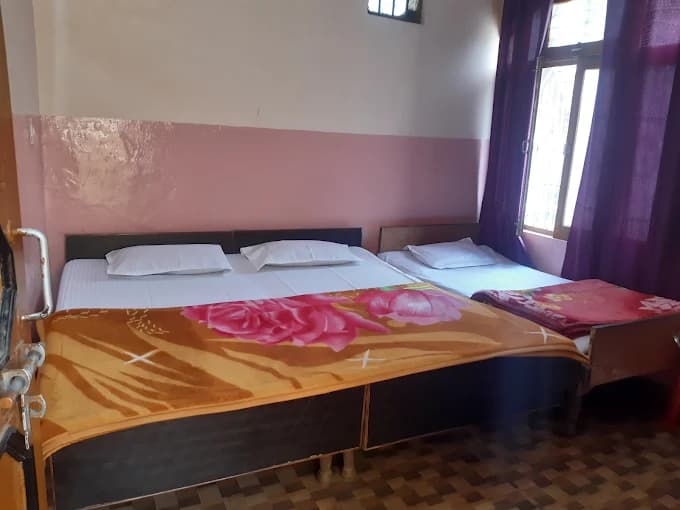Triple bed Room