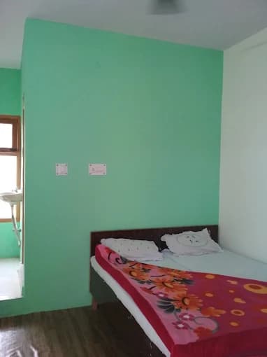 Double bed room