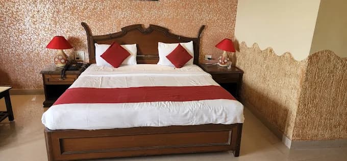 STANDARD AC NON BAL ROOM