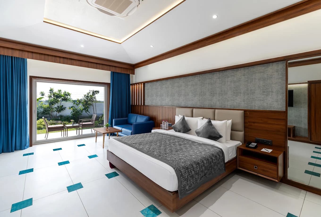 Mini Suite Room
