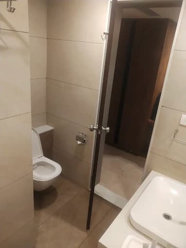 Queen Suite