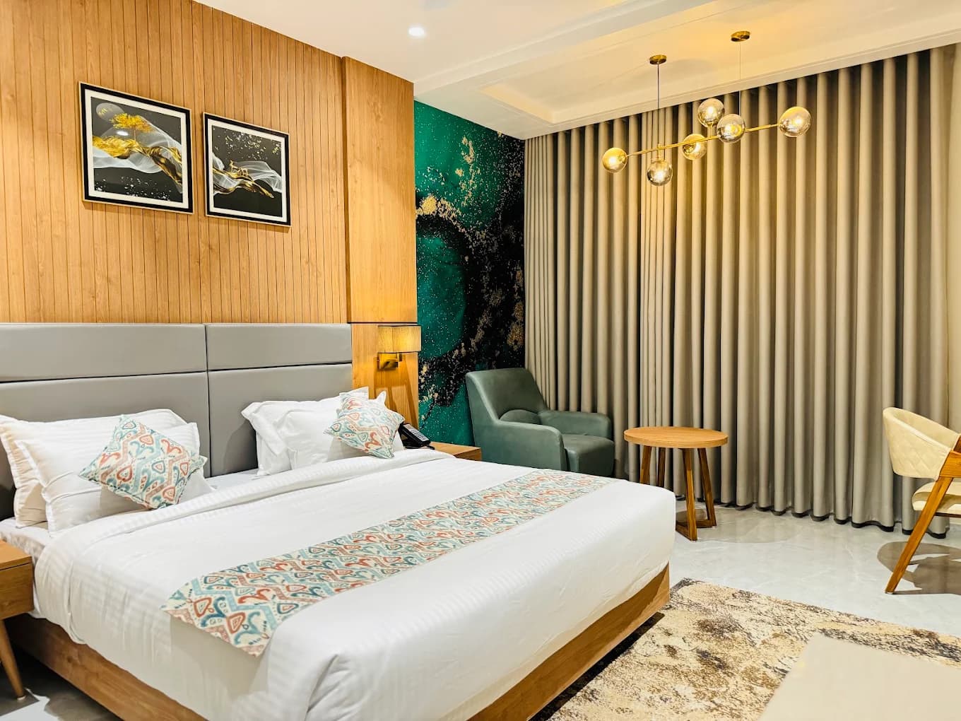 Premier Room