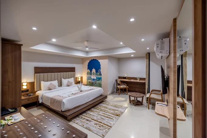 Super Deluxe Room