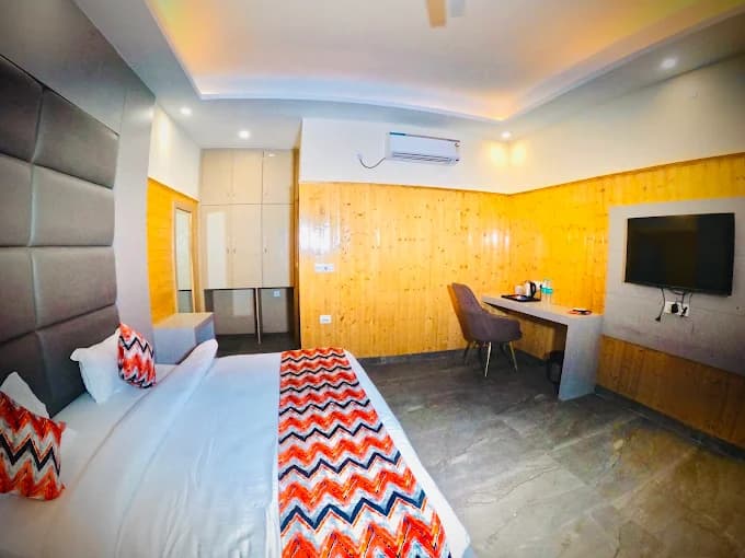 Jacuzzi room
