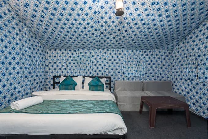 Deluxe Camp