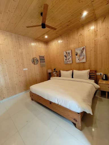Deluxe wooden cottage