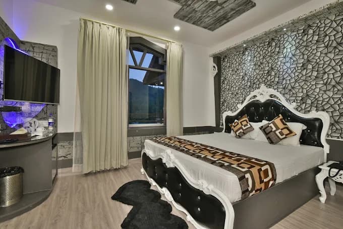 family suite