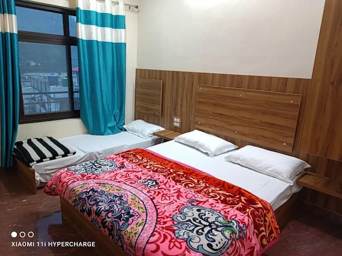 Deluxe triple room