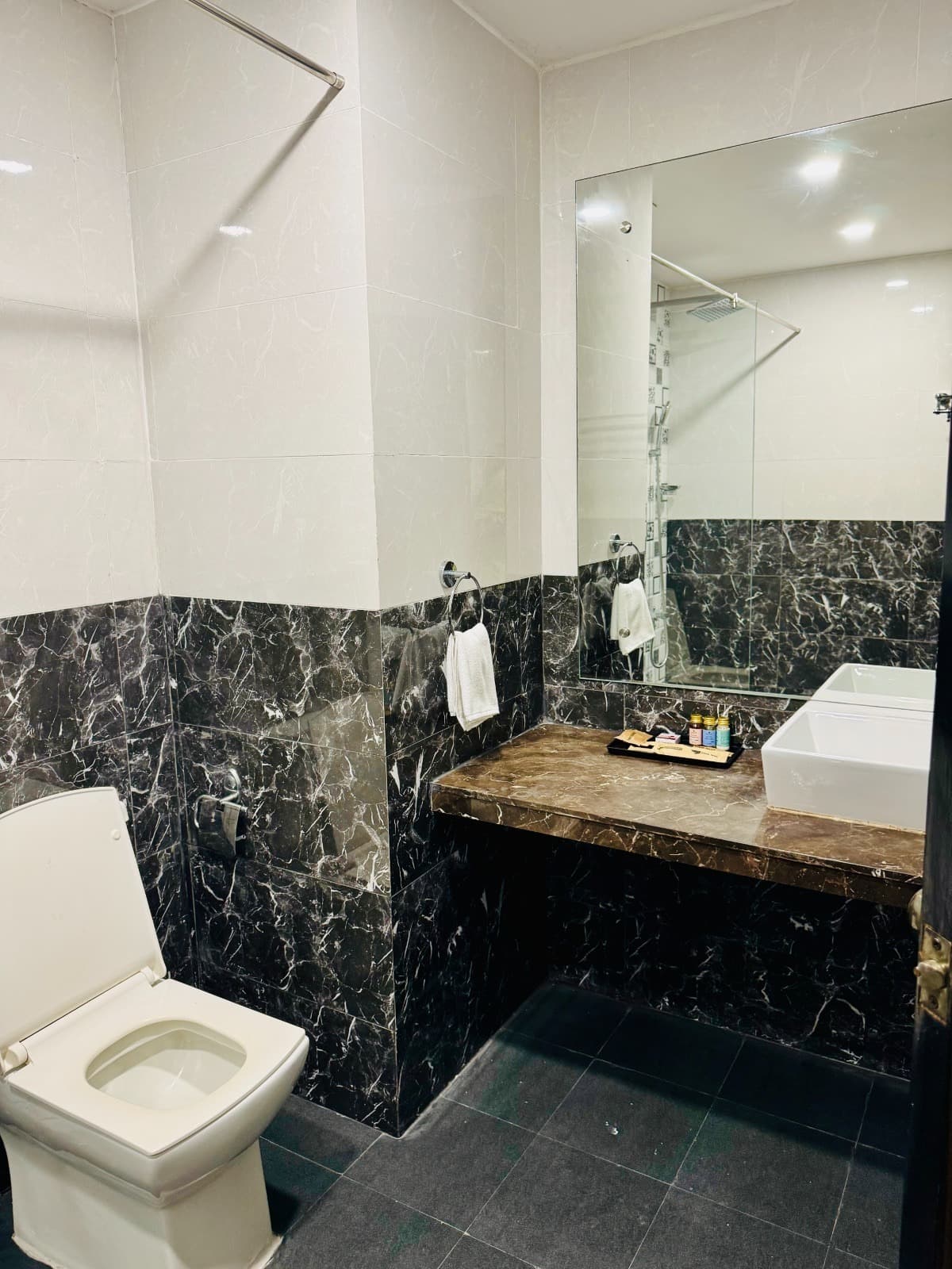 Junior Suite with Bathtub