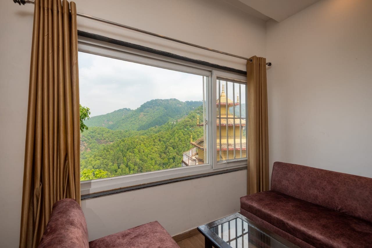 Executive room mountain view