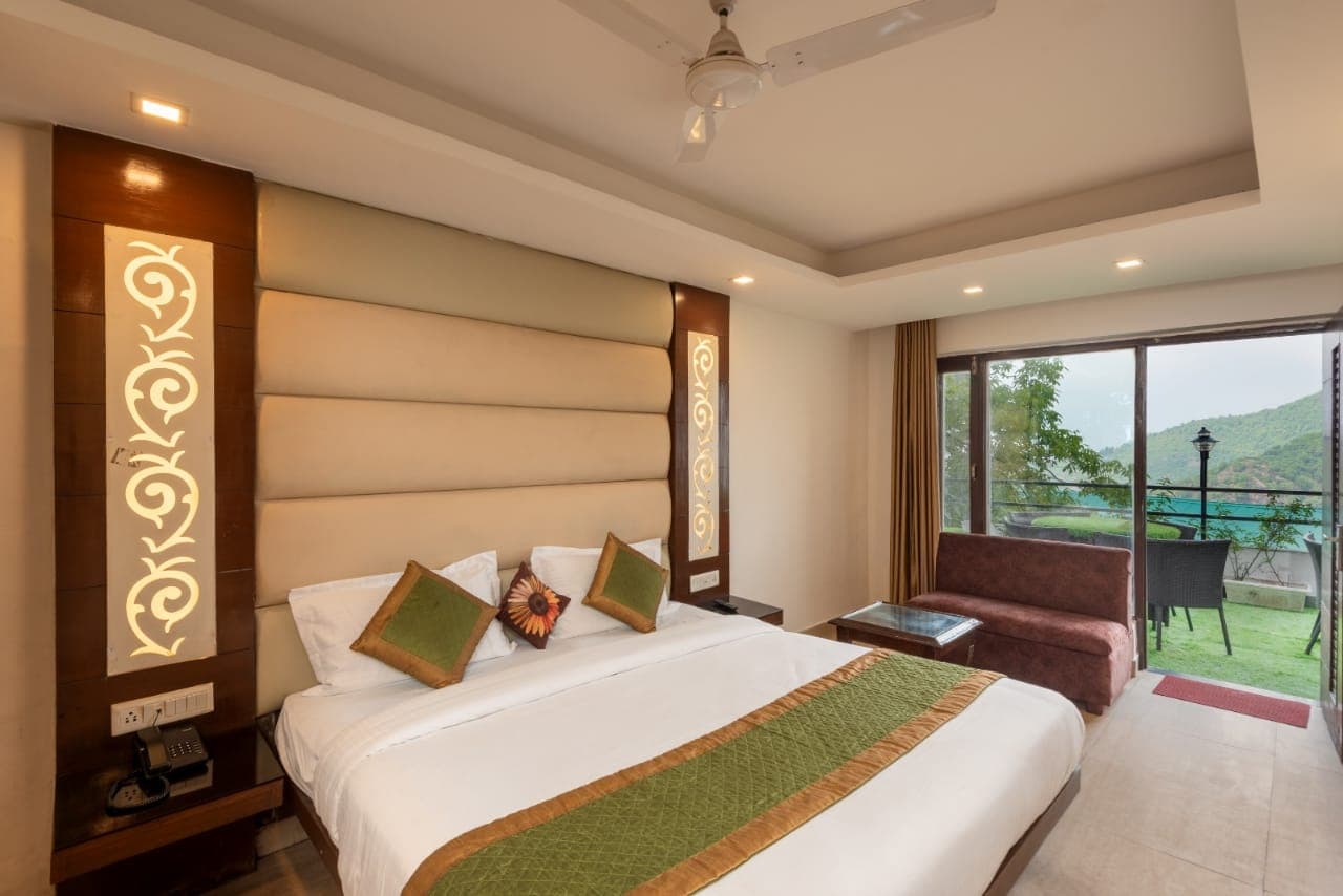 Premium room with balcony