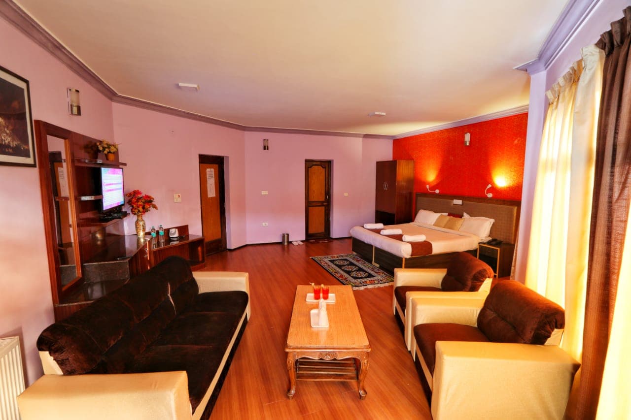 Super Deluxe Room
