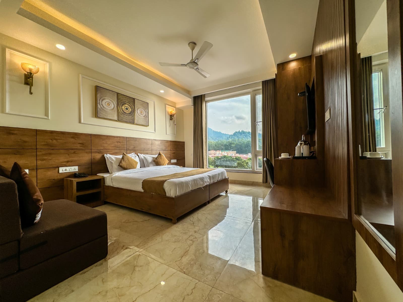 Premium Room