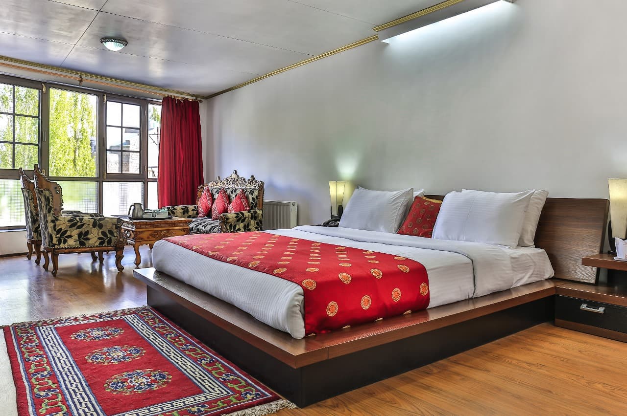 Suite Room