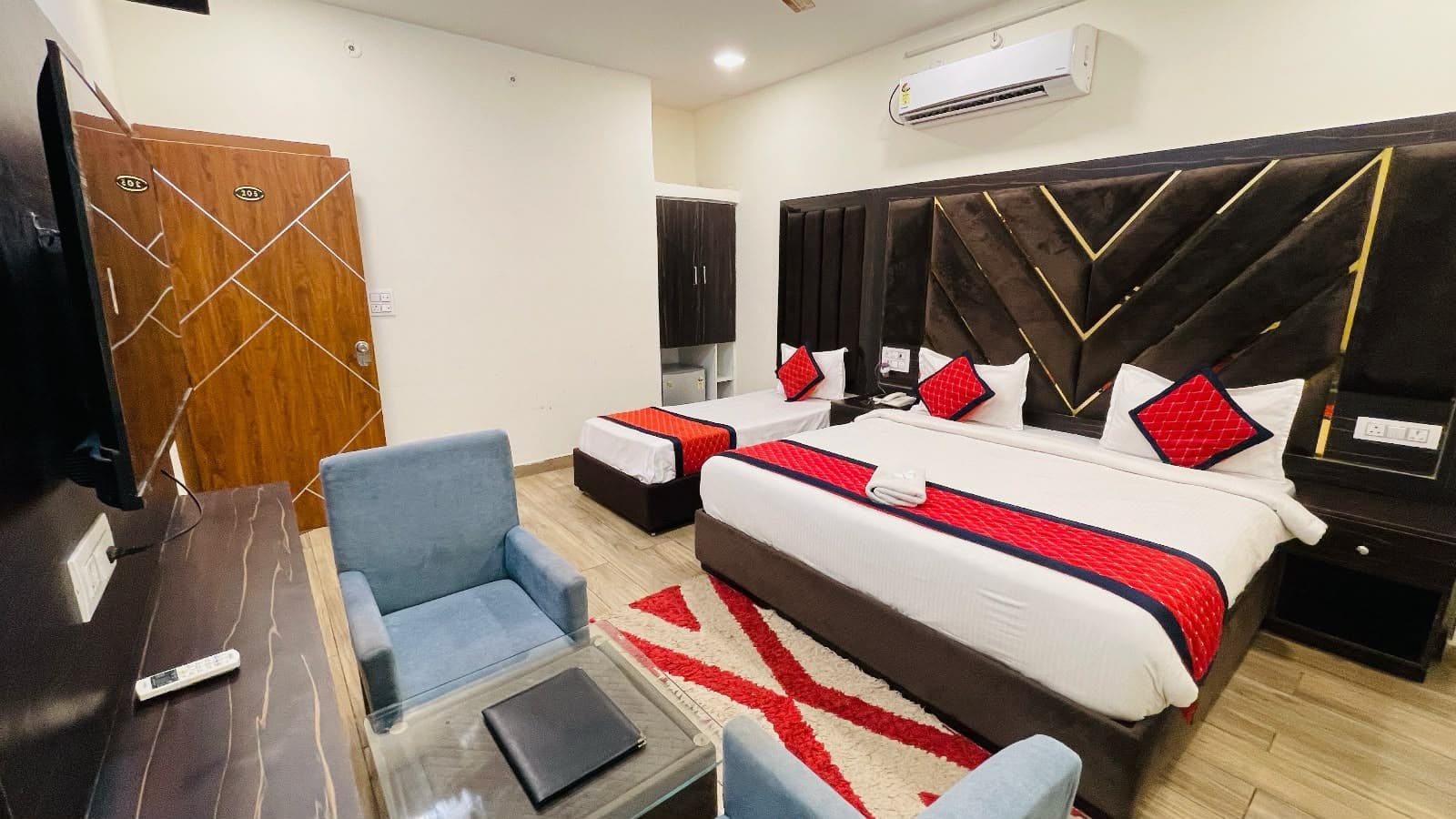 Famliy ac room