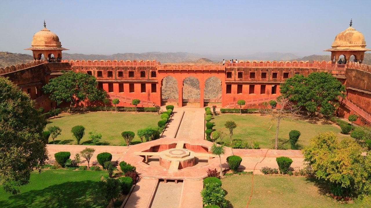 Jaigarh Fort