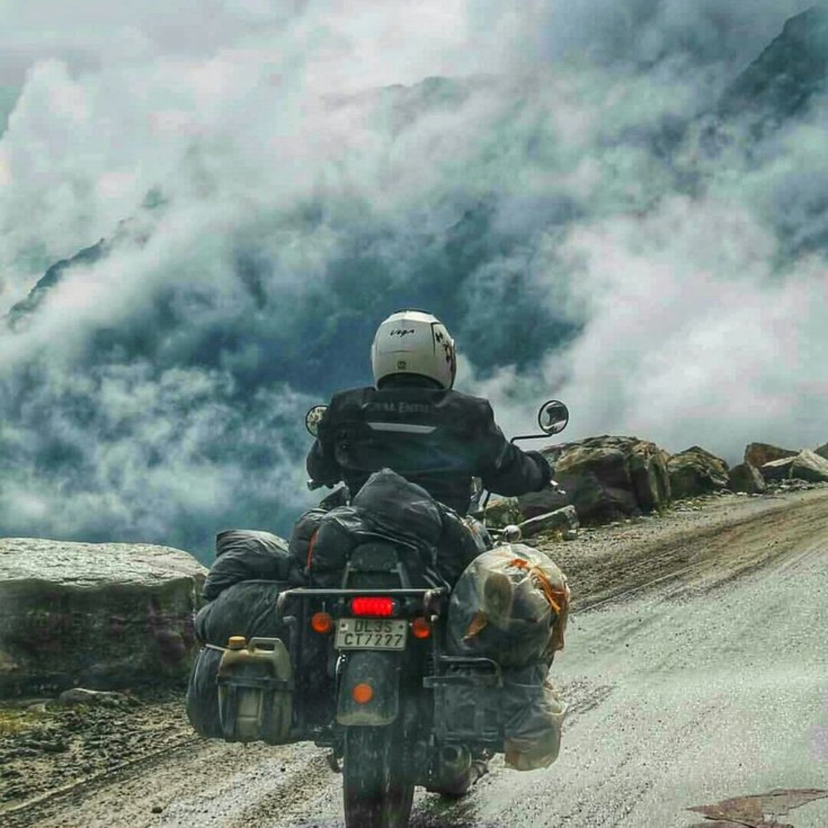 Ladakh Bike Tour Package – 8 Days / 7 Nights