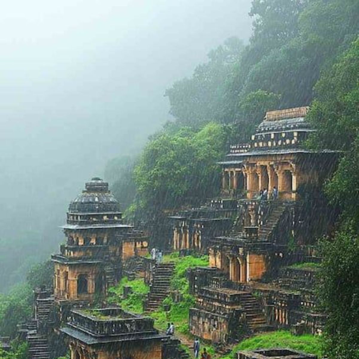 Gujarat Heritage & White Rann Special – 5 Days / 4 Nights